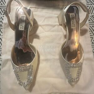 Badgley Mischka - emmie slingback pointed toe pump - ivory